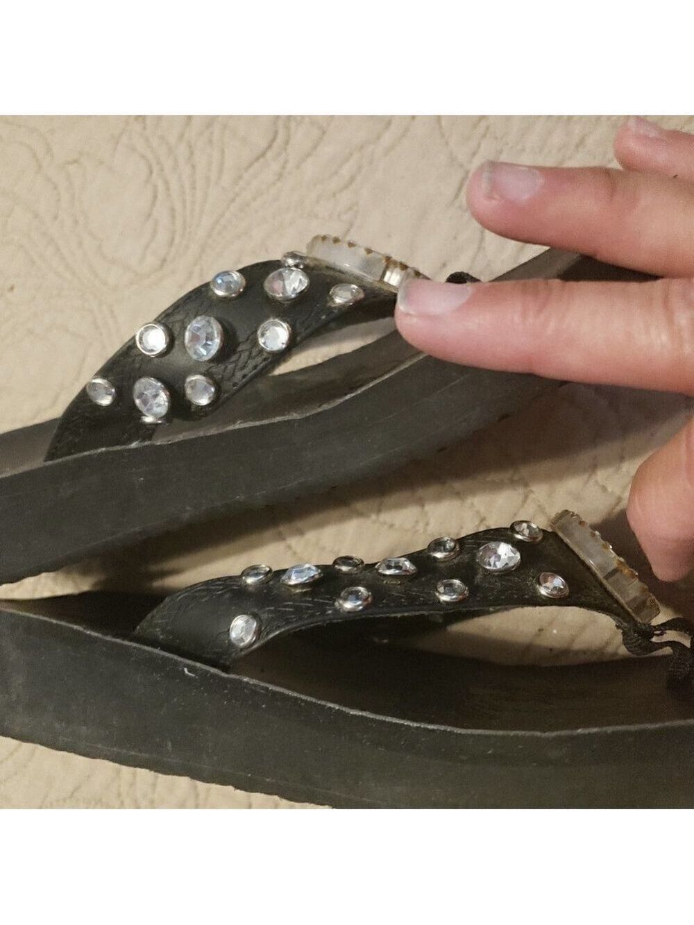 Soda Flip Flops Customized with Rhinestones - Picture 4 of 8